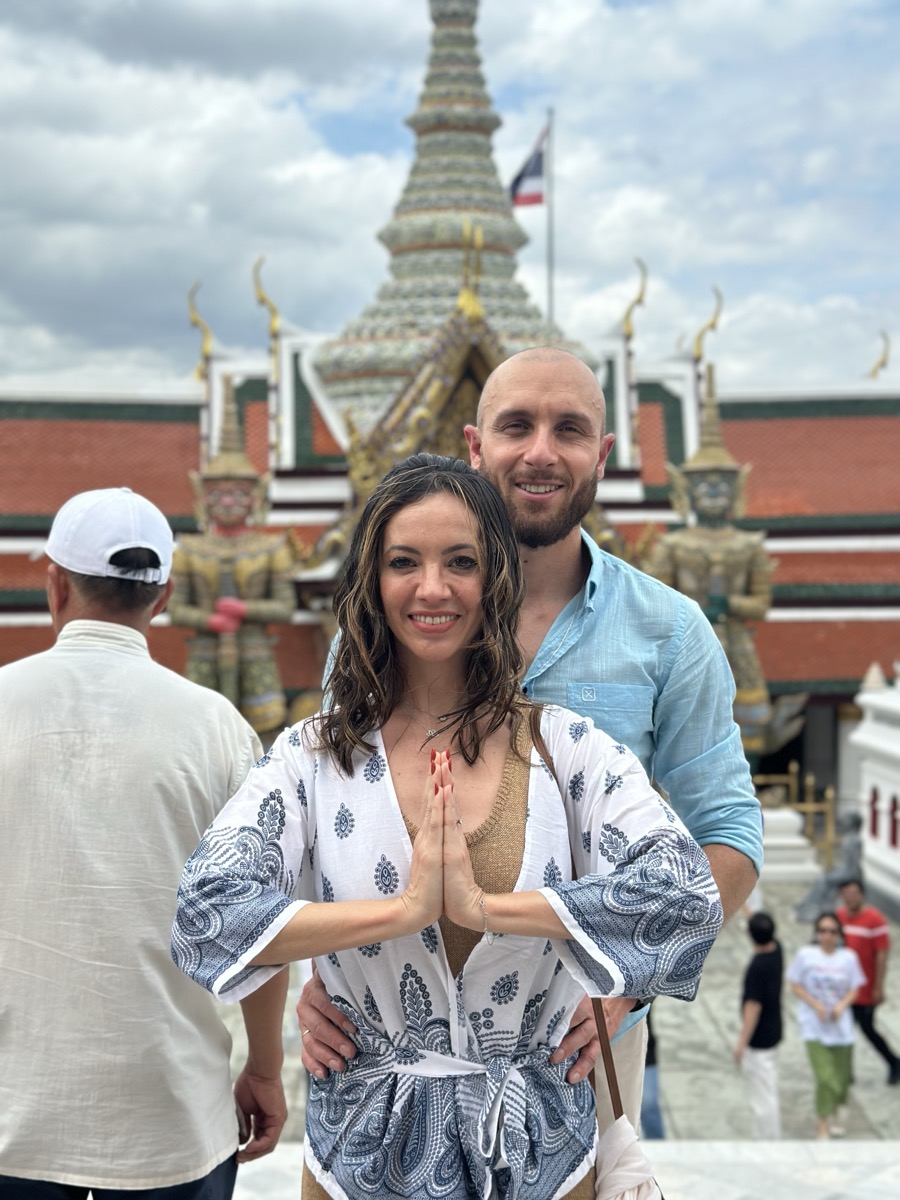 Dra. Paula Rosa em viagem à Tailândia